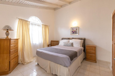 2 Bedroom Apartment For Rent In Bogue Montego Bay 