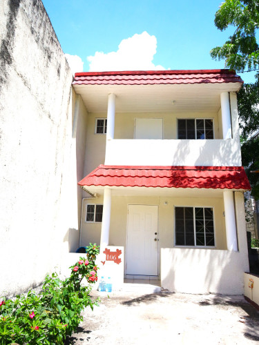 3 Bedrooms Townhouse Available For Sale 