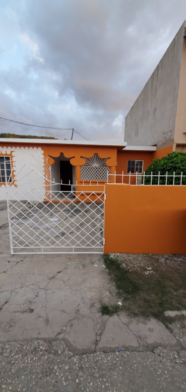 3 Bedroom House For Sale