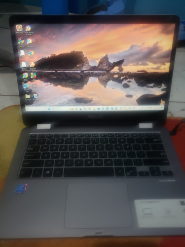  ASUS VivoBook 2-in-1 Laptop