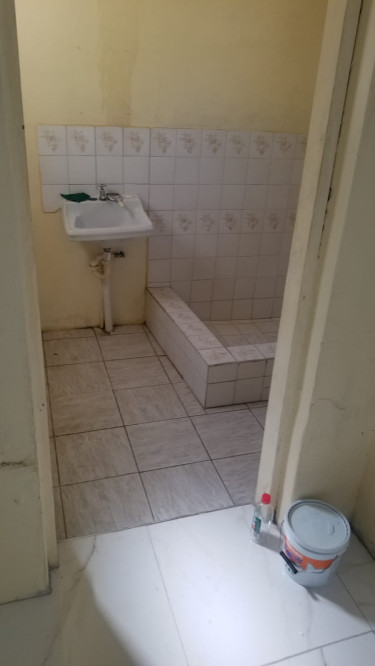 Unfurnished 1 Bedroom With Own Conveniences 