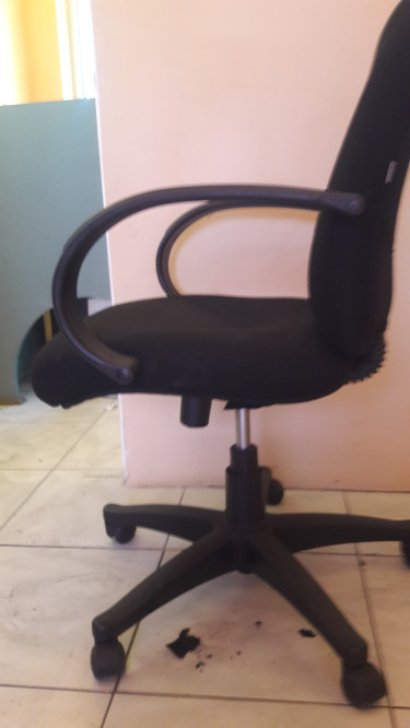 Used Office Furniture & Equipment