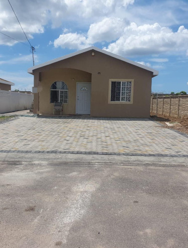 2 Bedroom House Phoenix Park Portmore 