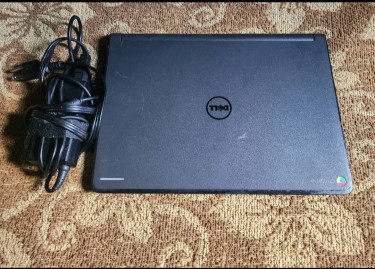 MINT CONDITION DELL TOUCH SCREEN 