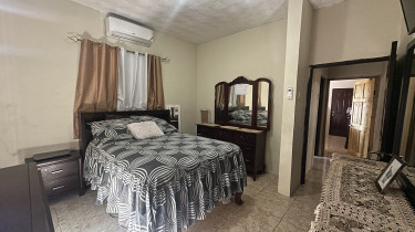 2 Bedroom 1 Bath Furnished Apartment 