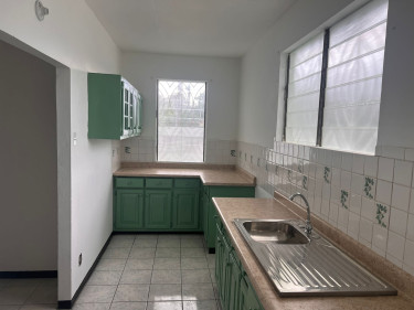 4 Bedroom/2 Bathroom House For RENT