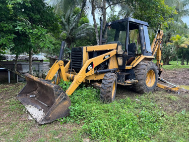 Caterpillar 416B Backhoe Loader