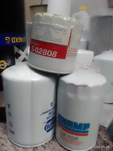 Several Types Of Truck Filters (Oil, Air And More)