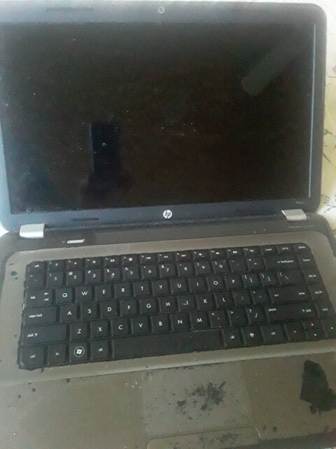 Hp LabTop Computer For Sale Need Repairs