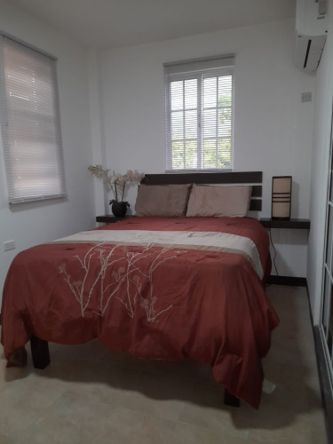 Furnished Modern 1 Bedroom Apartments