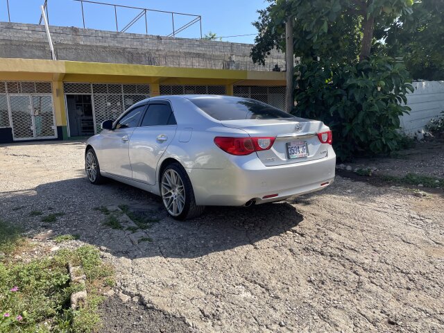 2011 TOYOTA MARK X