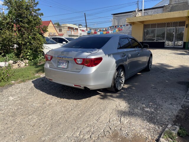 2011 TOYOTA MARK X