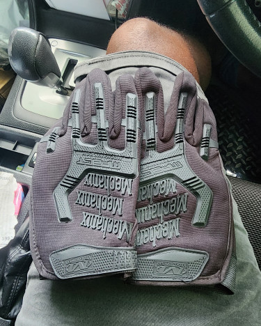 Brand New Full Finger Men's Gloves
