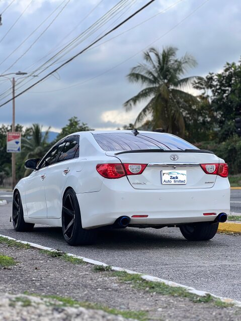 2010 Toyota Mark X