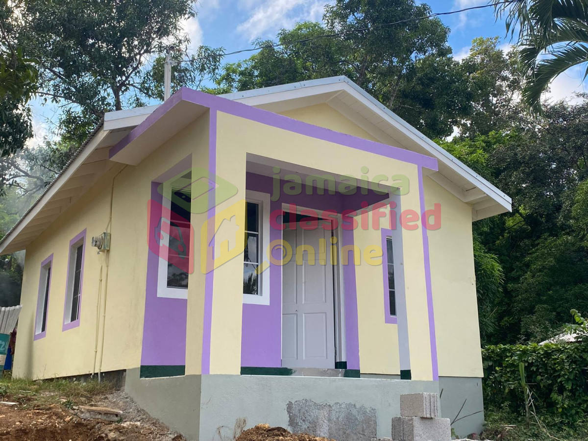 For Rent 2 Bedroom House Sangster's Height, Chapelton