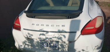 2012 Porsche Panamera 4