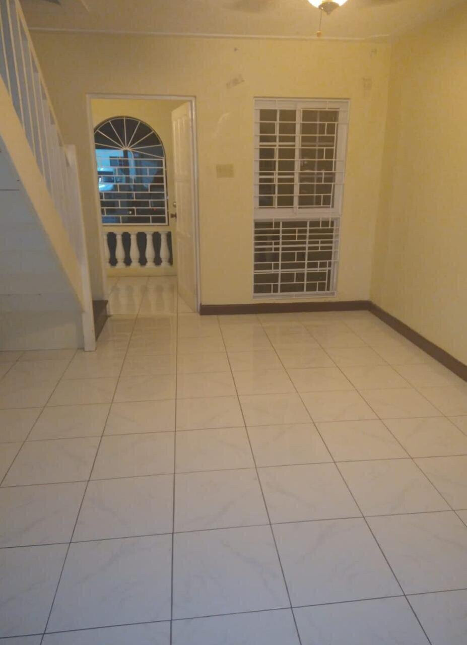 4 Bedroom Town House