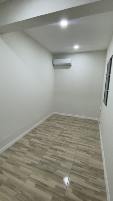 Exclusive Office Space For Rent 650sq Ft