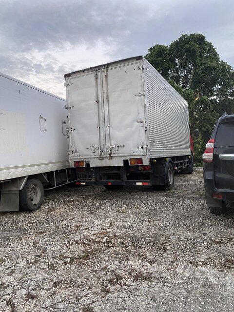 2009 Isuzu 12 Ton Box Truck Working Truck