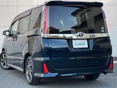 TOYOTA NOAH