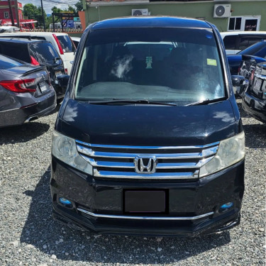 HONDA STEPWAGON 2014