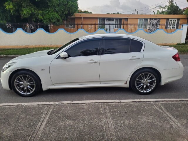 NISSAN SKYLINE 250 GT