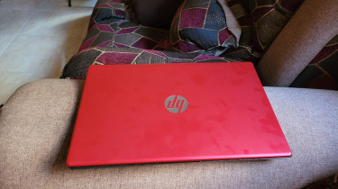 HP LAPTOP FOR SALE !!