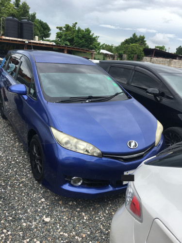 TOYOTA WISH 2013 