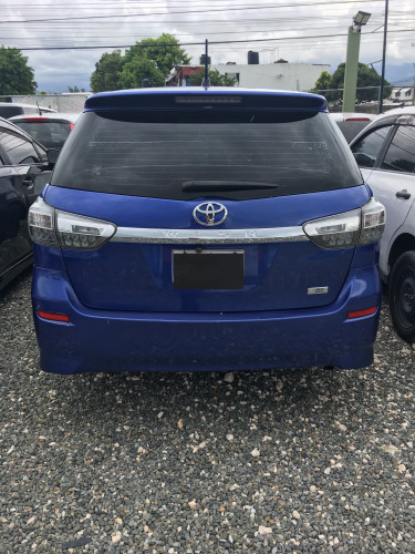 TOYOTA WISH 2013 