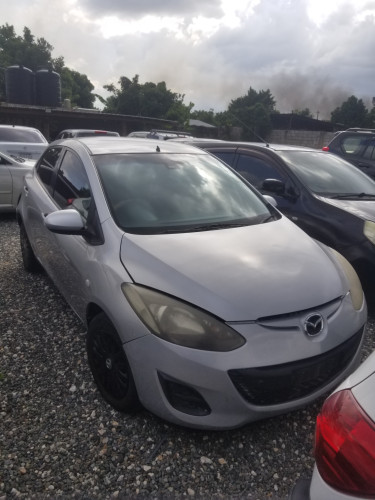 MAZDA DEMIO 2013