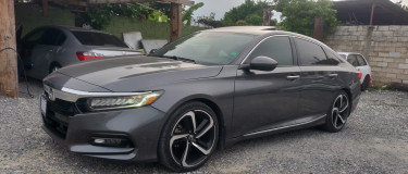 HONDA ACCORD TOURING 2018