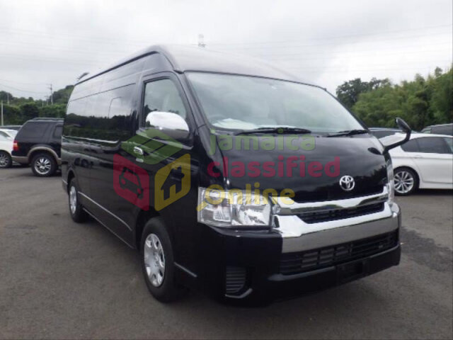 2015 Toyota Hiace Grand Cabin Buses Negril