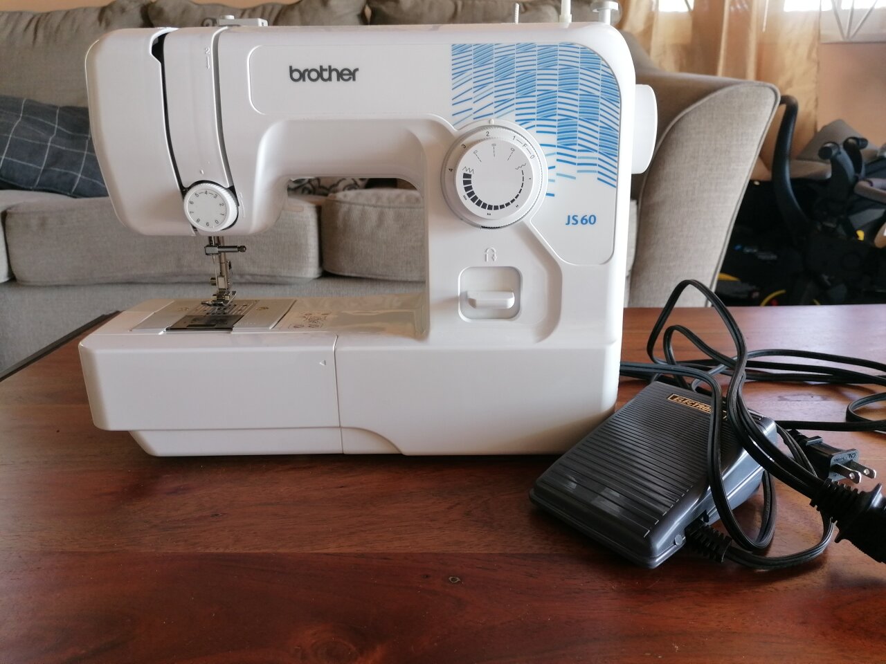 For Sale: Sewing Machine - Kingston 9