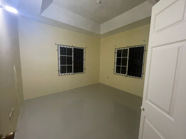 2 Bedroom Hillview Estate, Bogwalk House For Rent