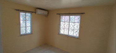 2 Bedroom 1 Bathroom With AC And Water Tank 
