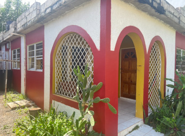 3 Bedroom 2 Bathroom House In Greater Portmore
