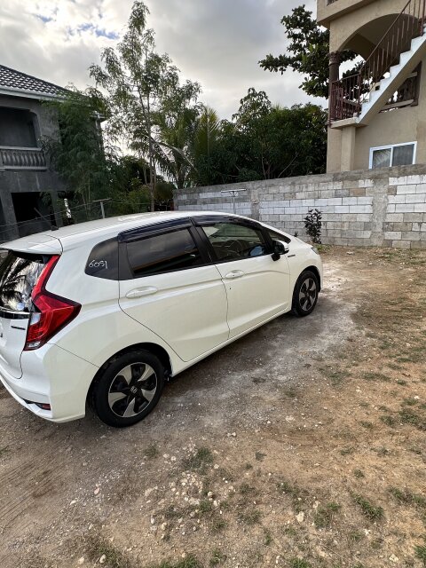 2018 Honda Fit (Hybrid)