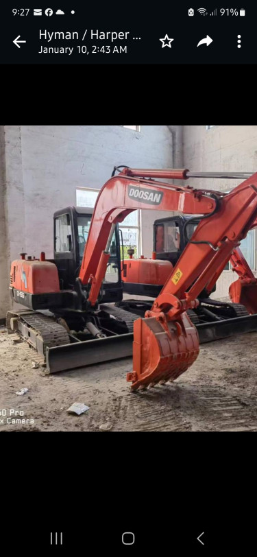 5.5Ton EXCAVATOR FOR SALE WITH HAMMER AND ACCESSOR