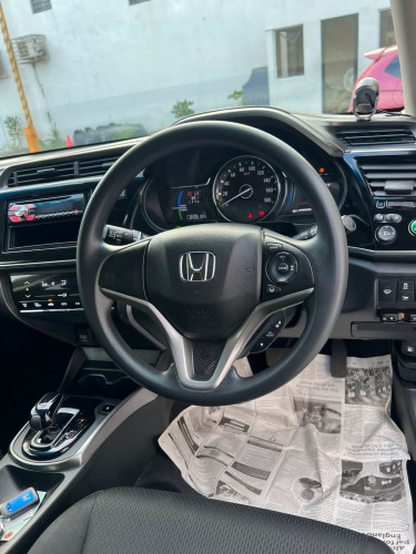 Honda Grace Hybrid Newly Imported