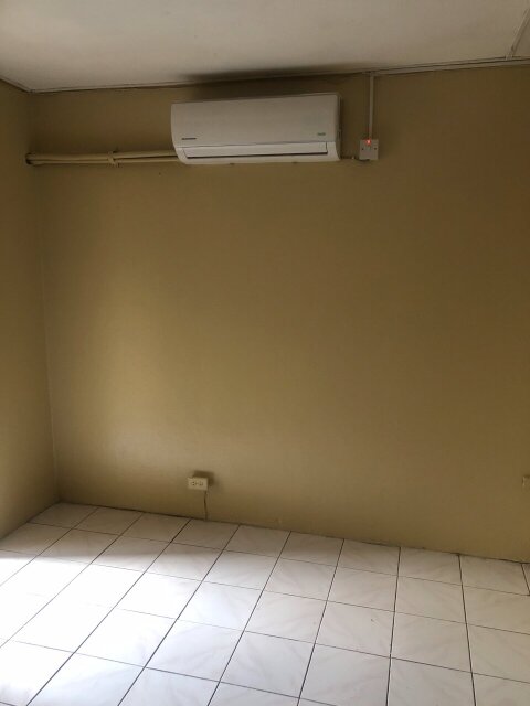 1 Bedroom With AC Own Bth, Shared Lrg Kit