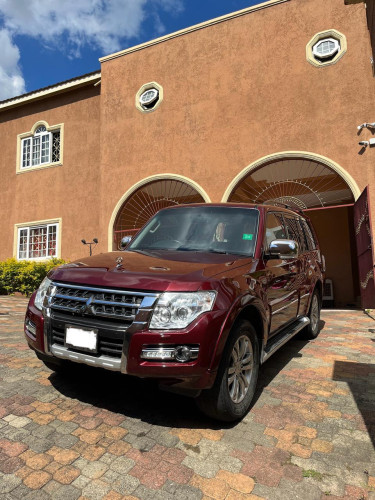 2017Pajero Gls Did  Fully Loaded Model For Sale 