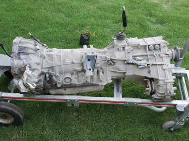 2014  FORTUNER TRANSMISSION AND TRANSFER BOX