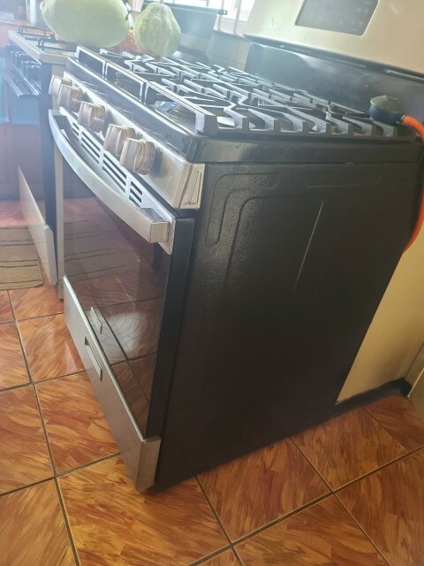 MABE 30 Inch Stove