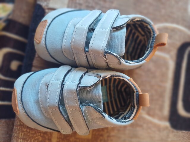 Carters Baby 3-6mnths Shoe