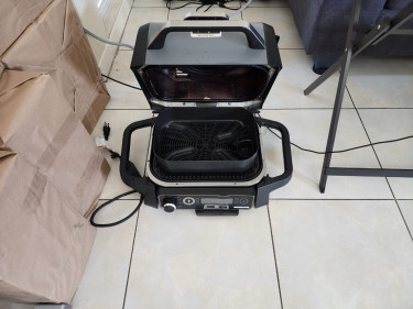 Ninja 7-in-1 Airfryer Grill &Smoker, Convection,..