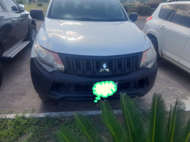 2017 Mitsubishi L200 4WD