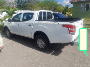 2017 Mitsubishi L200 4WD