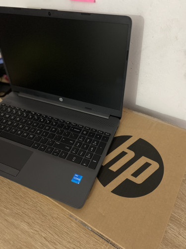 HP 250 G8