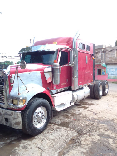 2005 International 9900I Trailerhead