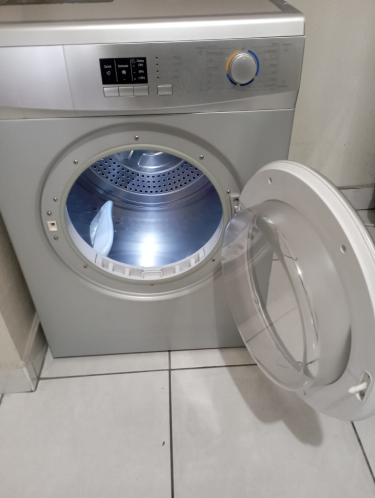 Almost New IMPERIAL – CLOTHES DRYER — 10.25 KG 